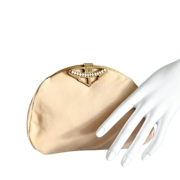 Vintage Handbags - 1940s Small Fabric Evening Clutch Bag With A Gold Frame And Pearl Studded Clasp